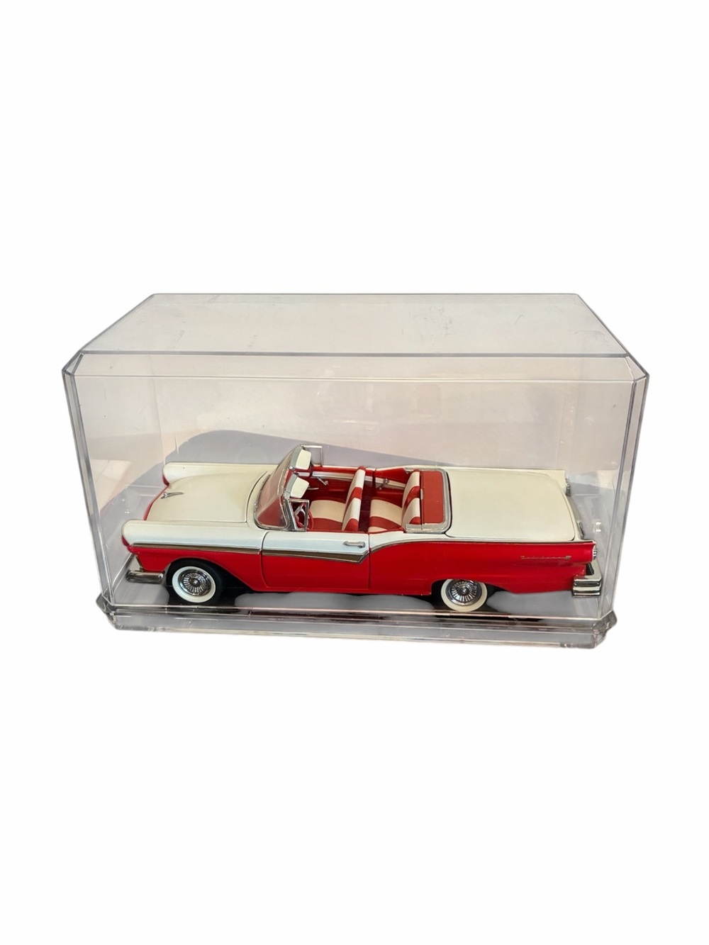 Franklin Mint 1957 Ford Fairlane 500 Skyliner 1:24 Die Cast Model Car